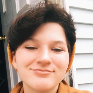 Meet your Posher, Abigail